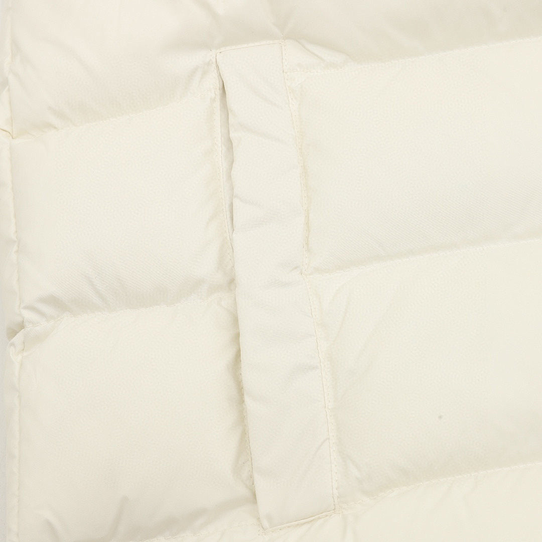 Moncler Letter-Trim Quilted Vest - Ivory - detail 3