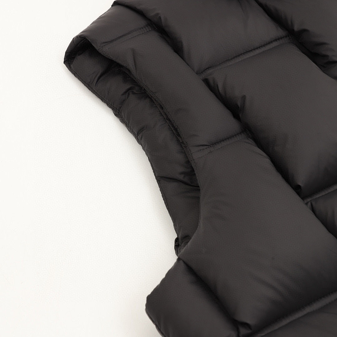 Moncler Woven-Panel Padded Vest - Black - detail 3