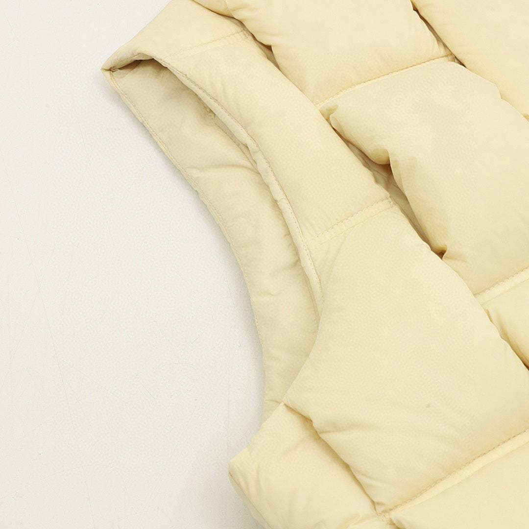 Moncler Woven-Panel Padded Vest - Ivory - detail 3