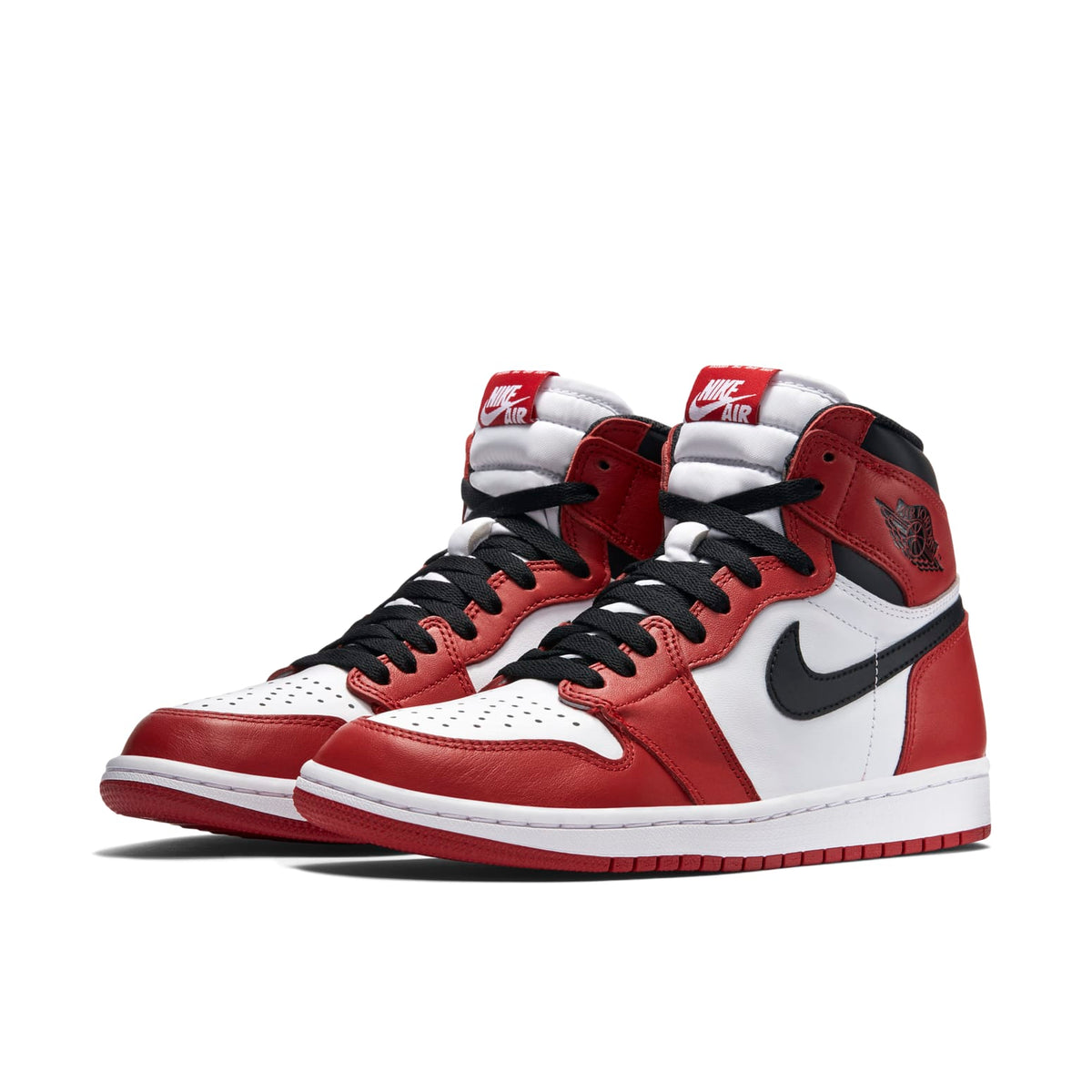 Air Jordan 1 Retro High OG Chicago 2015 Sneakers