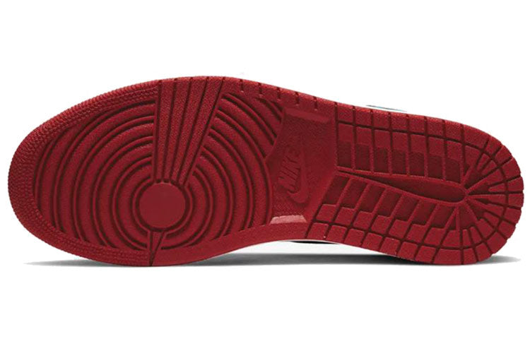 Air Jordan 1 Retro High OG Fearless
