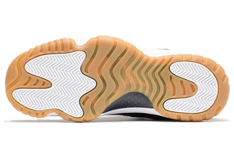 Nike Air Jordan 11 Retro Low Navy Gum