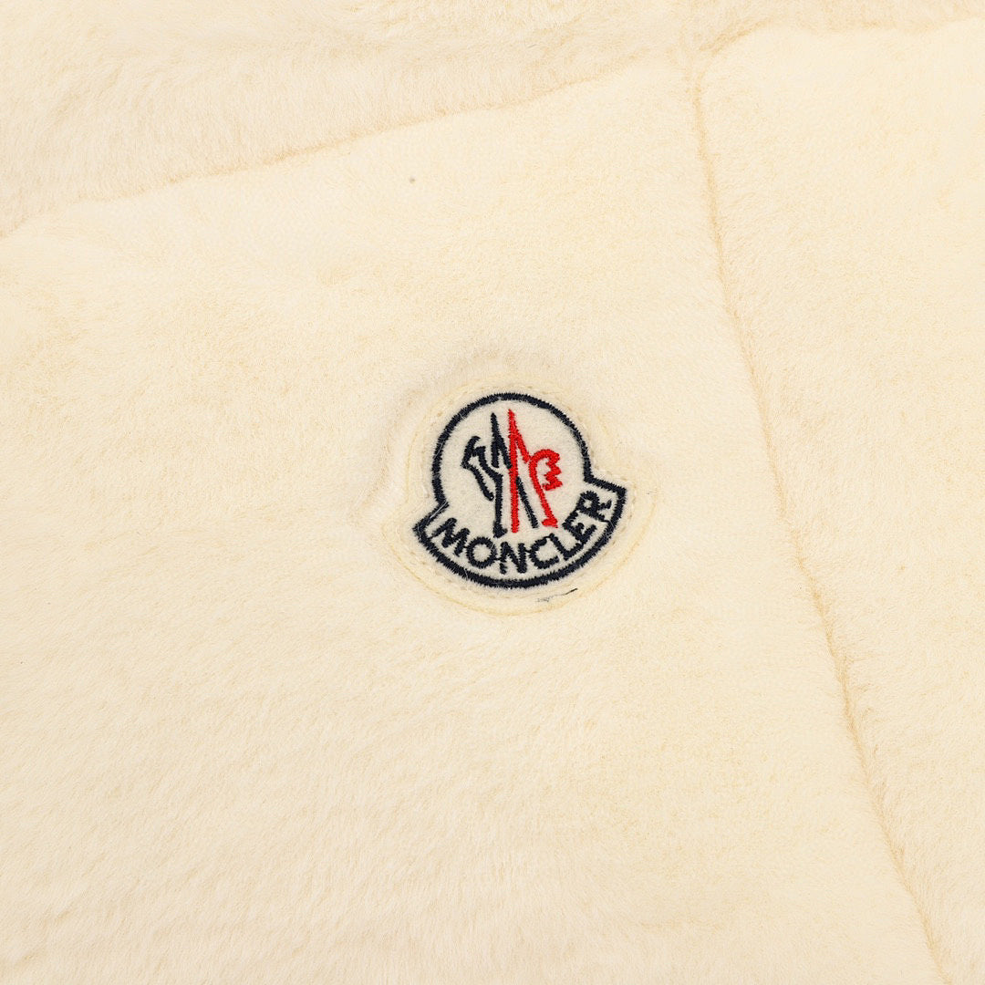 Moncler Arques Women's Box-Quilted Down Vest - Ivory - detail 2