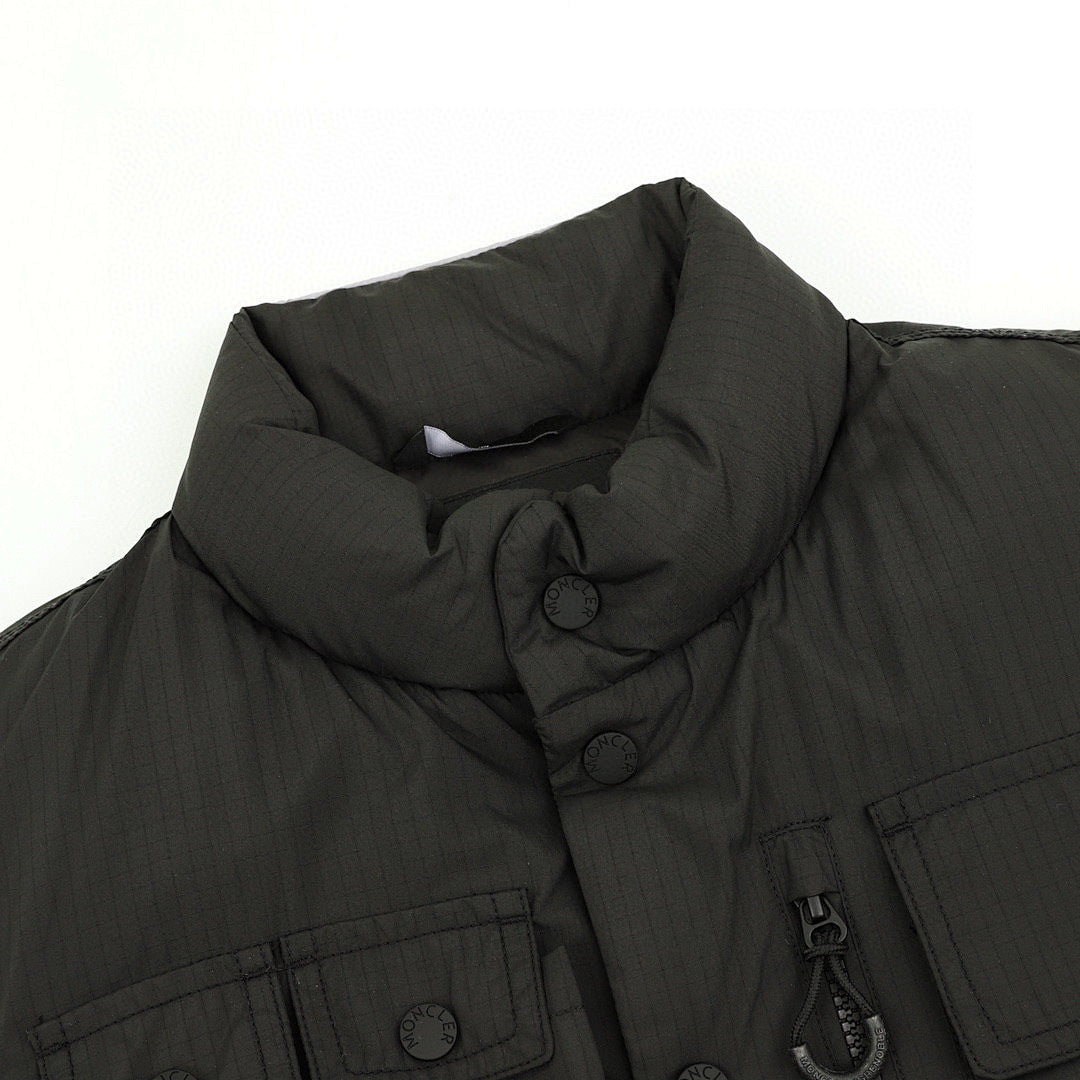 Moncler Grenoble Tongass Multi-Pocket Down Vest - Black - detail 1