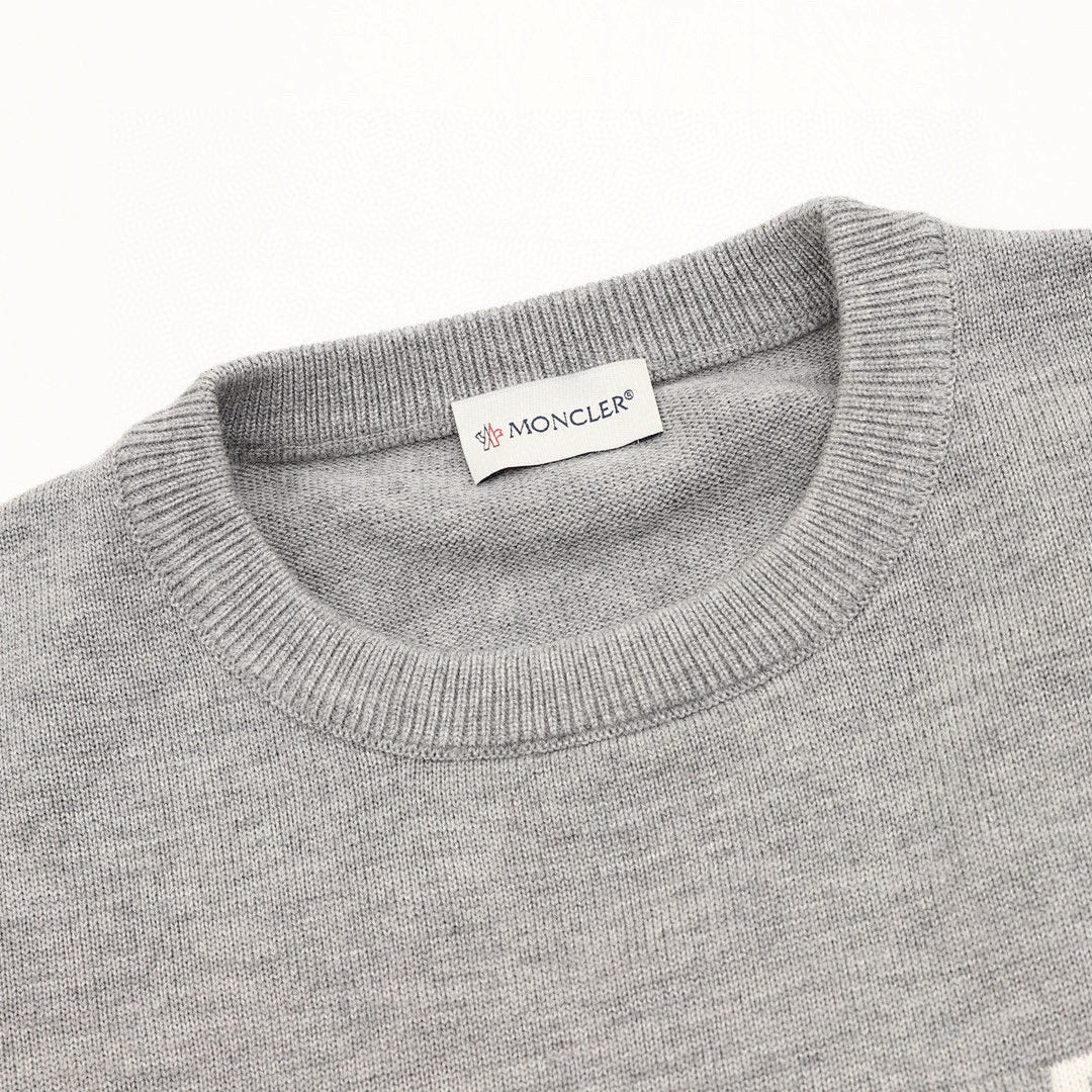 Moncler Letter-Logo Crewneck Sweater - Gray - detail 1
