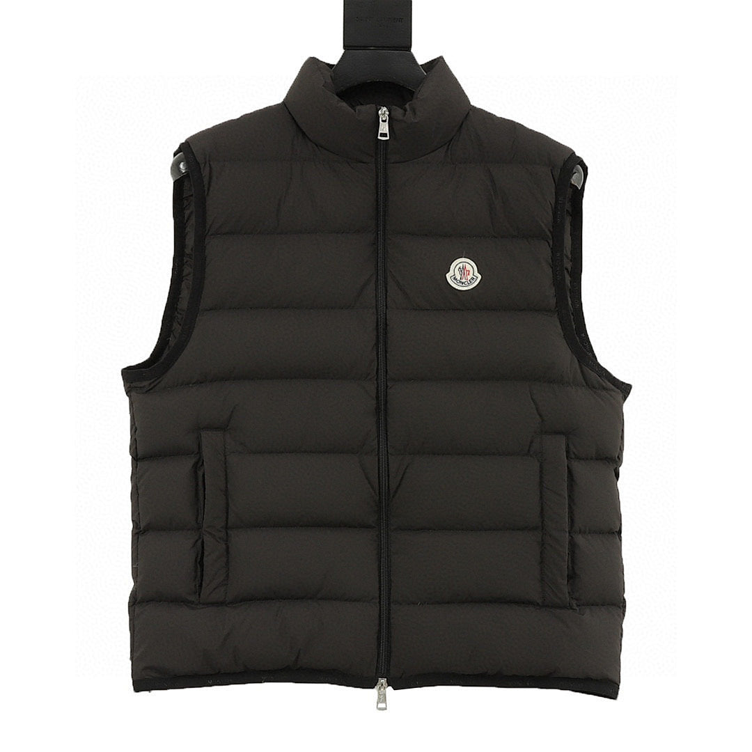 Moncler Letter-Trim Quilted Vest - Black - front view