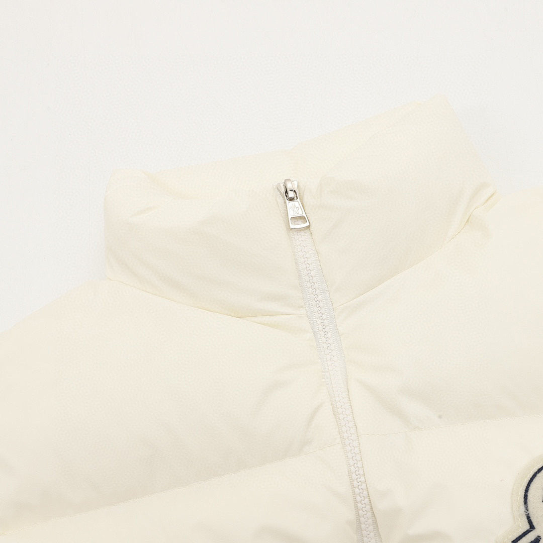 Moncler Alma Stand-Collar Down Vest - Ivory - detail 1