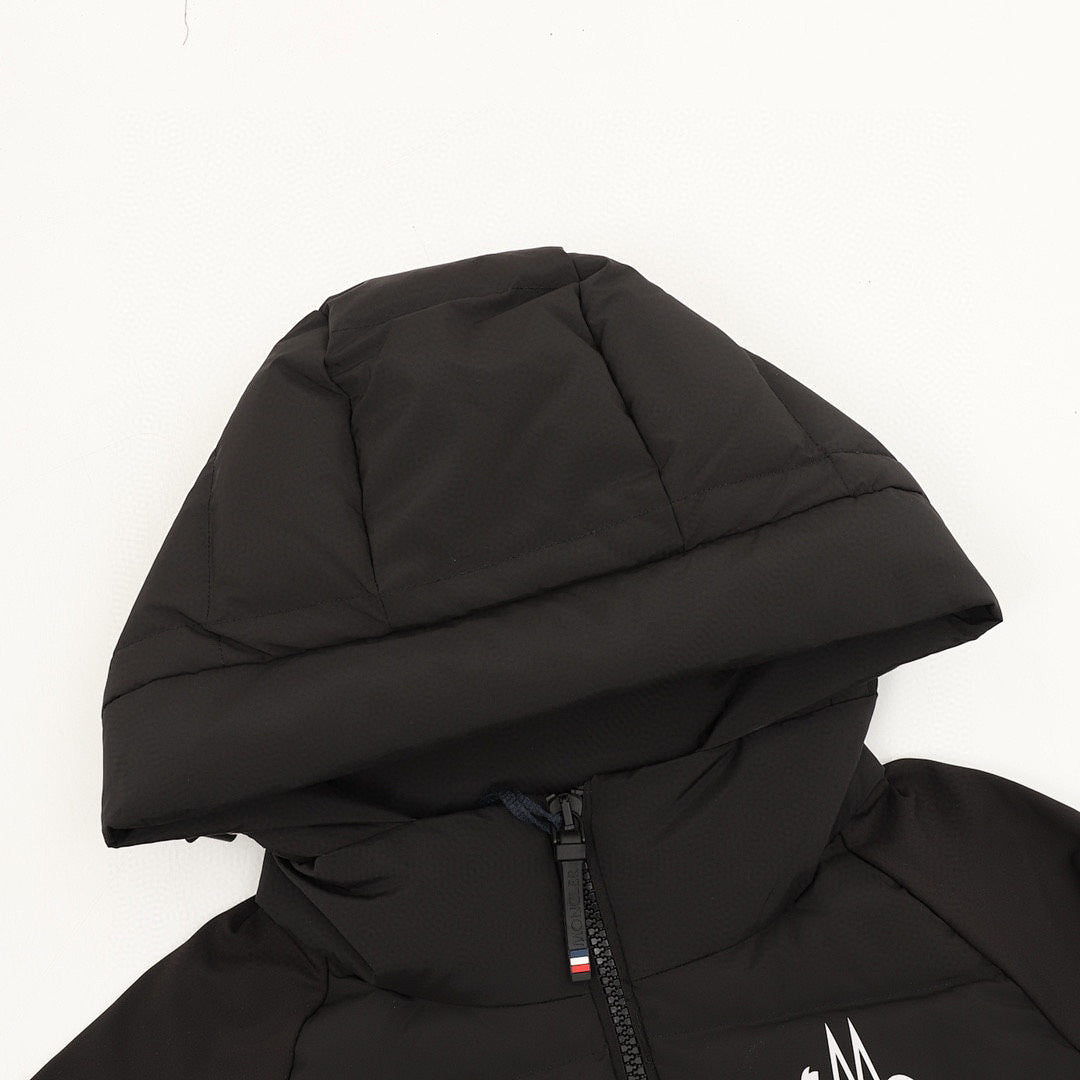 Moncler Contrast-Sleeve Hooded Down Jacket - Black - detail 1