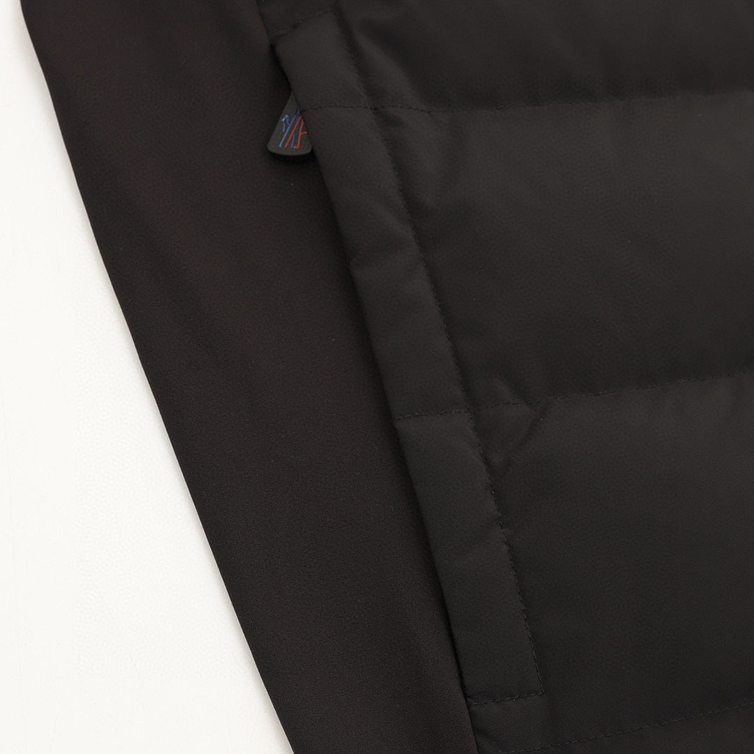 Moncler Contrast-Sleeve Hooded Down Jacket - Black - detail 3
