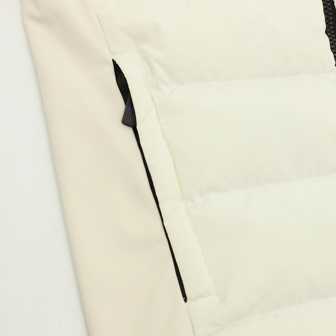 Moncler Contrast-Sleeve Hooded Down Jacket - Ivory - detail 2